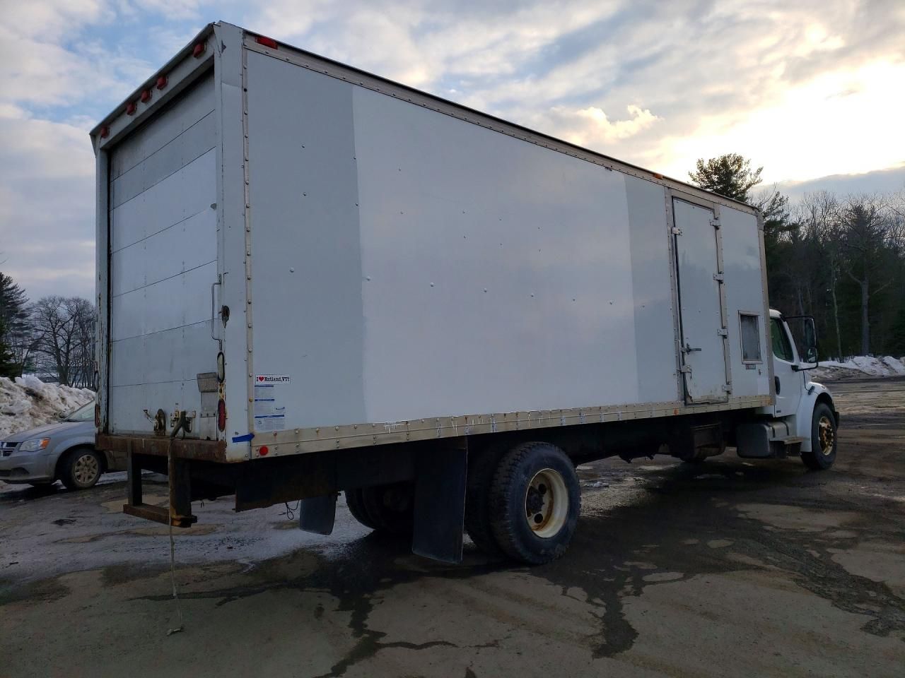 2005 Freightliner Business Class M2 BOX Truck