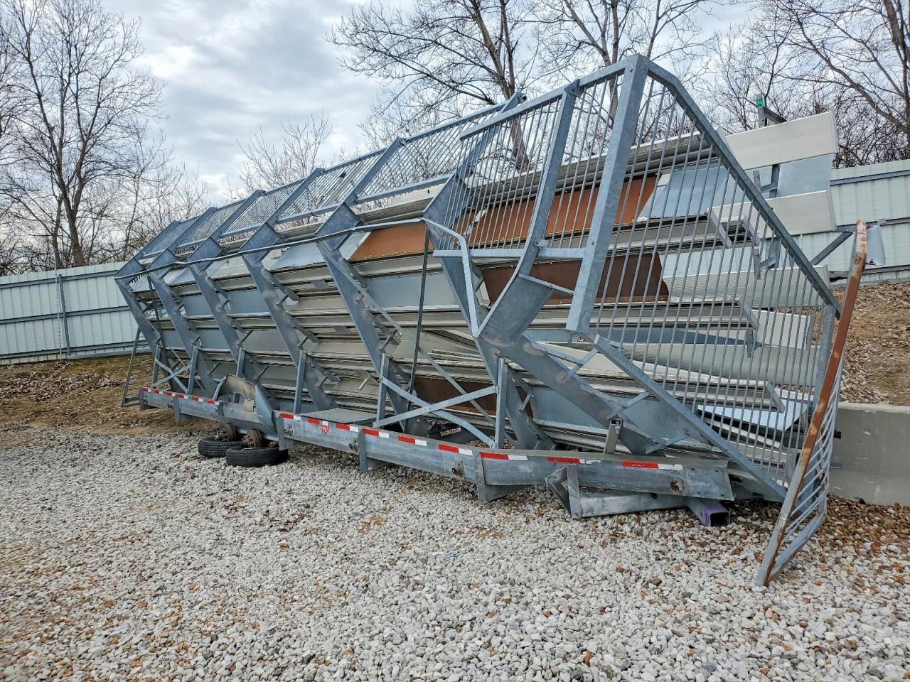 2008 Unknown 2008 Portable Bleachers