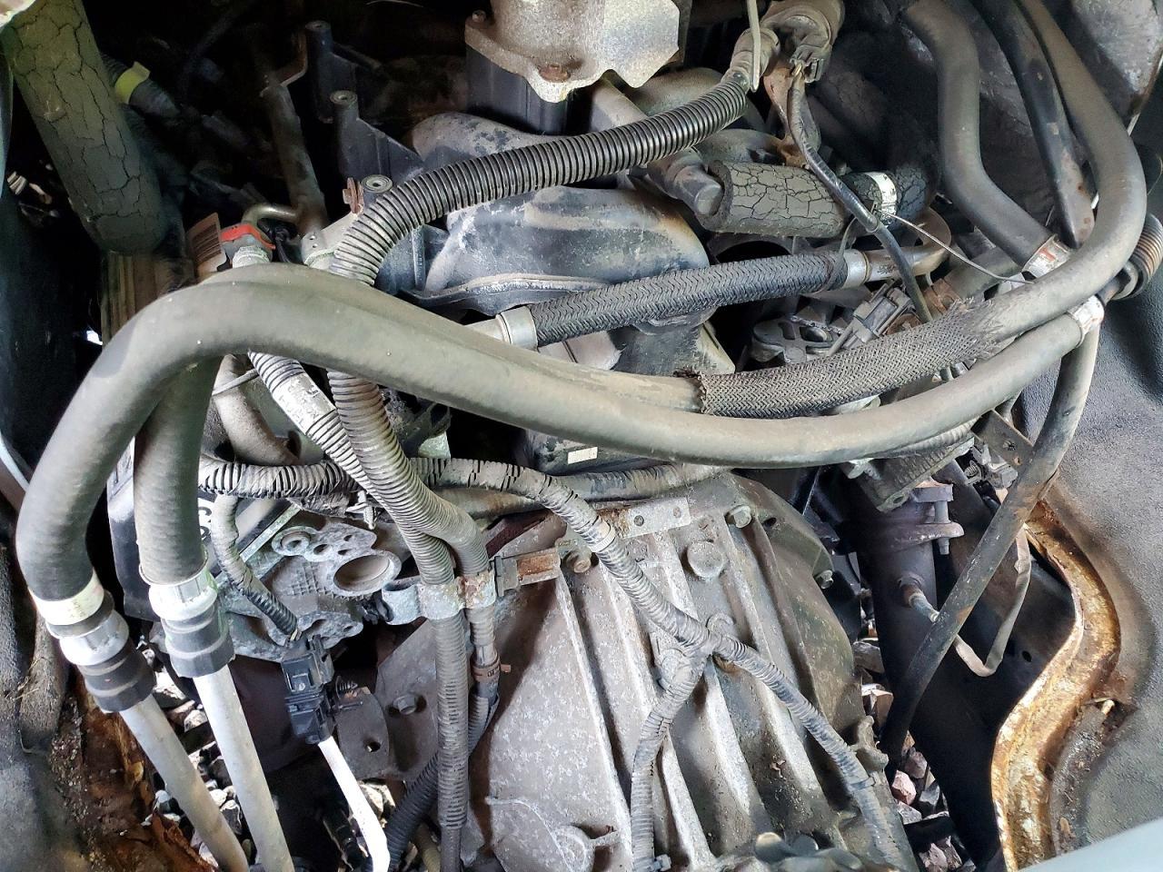2010 Ford Econoline E350 Super Duty Cutaway Van