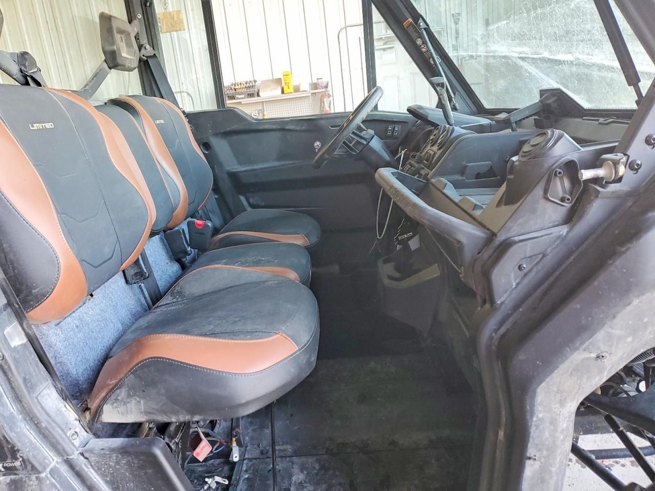 2024 Can-Am Defender Utility Vehicle