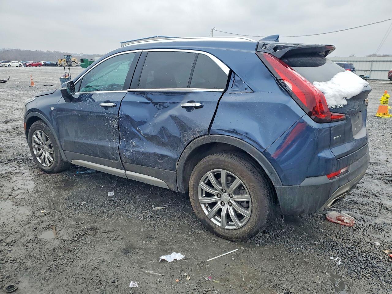 2021 Cadillac XT4 Premium Luxury