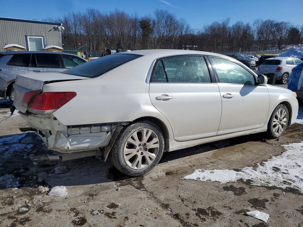 2011 Toyota Avalon Base