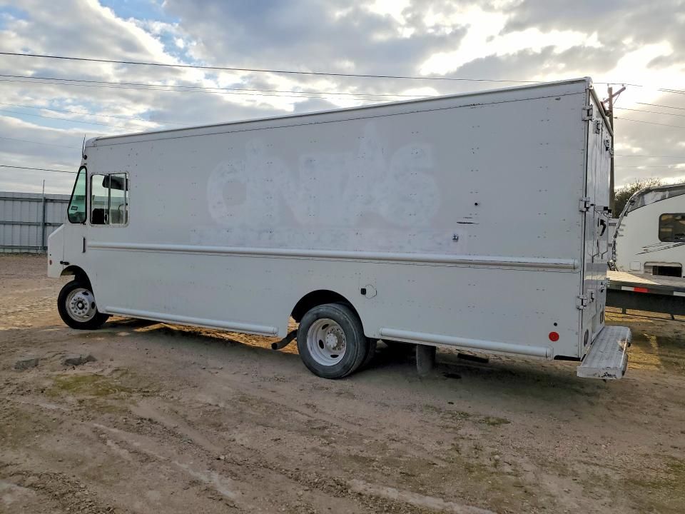 2016 Ford F59 Delivery Truck