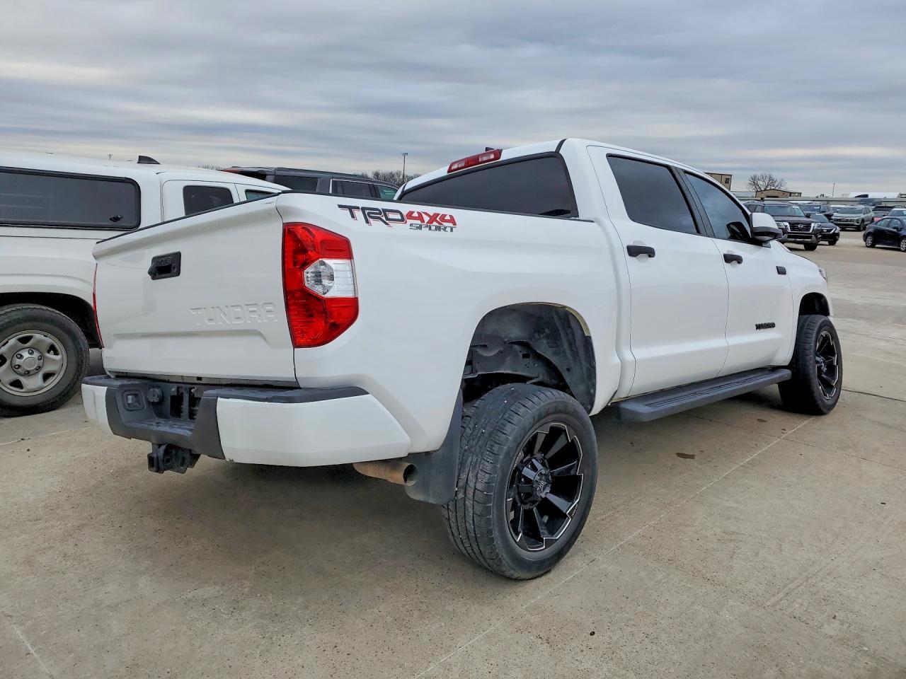 2020 Toyota Tundra SR5