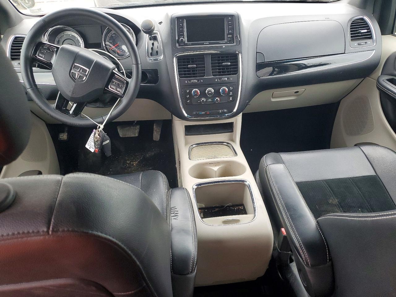2017 Dodge Grand Caravan sxt