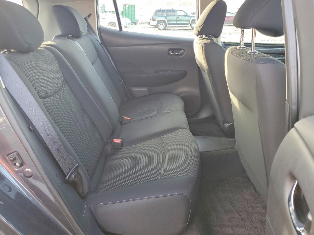 2013 Nissan Leaf s
