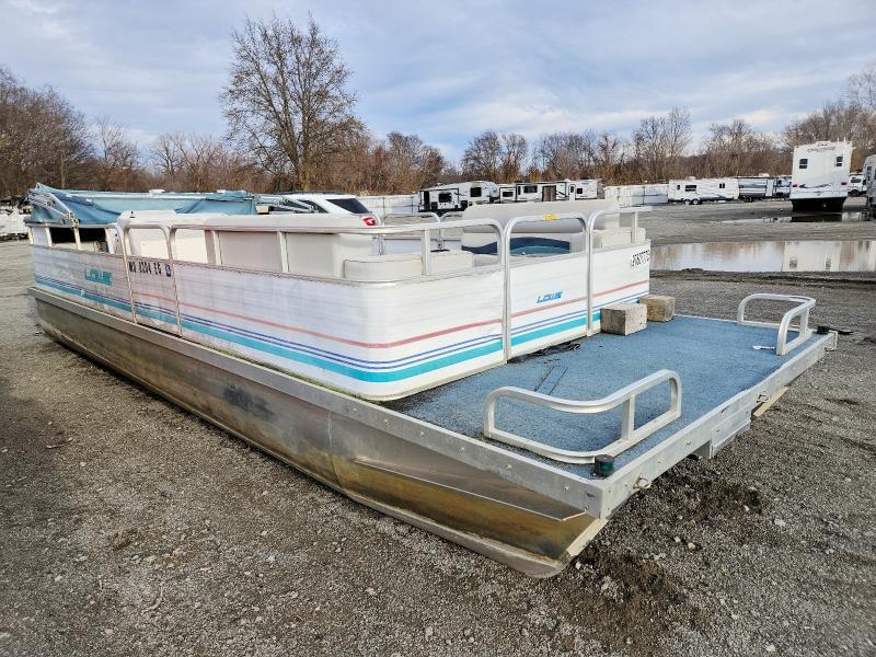 1996 Lowe Boat