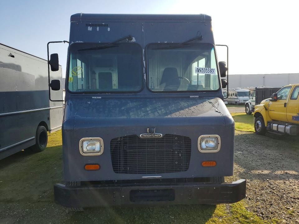 2020 Freightliner Chassis m Line Walk-in van