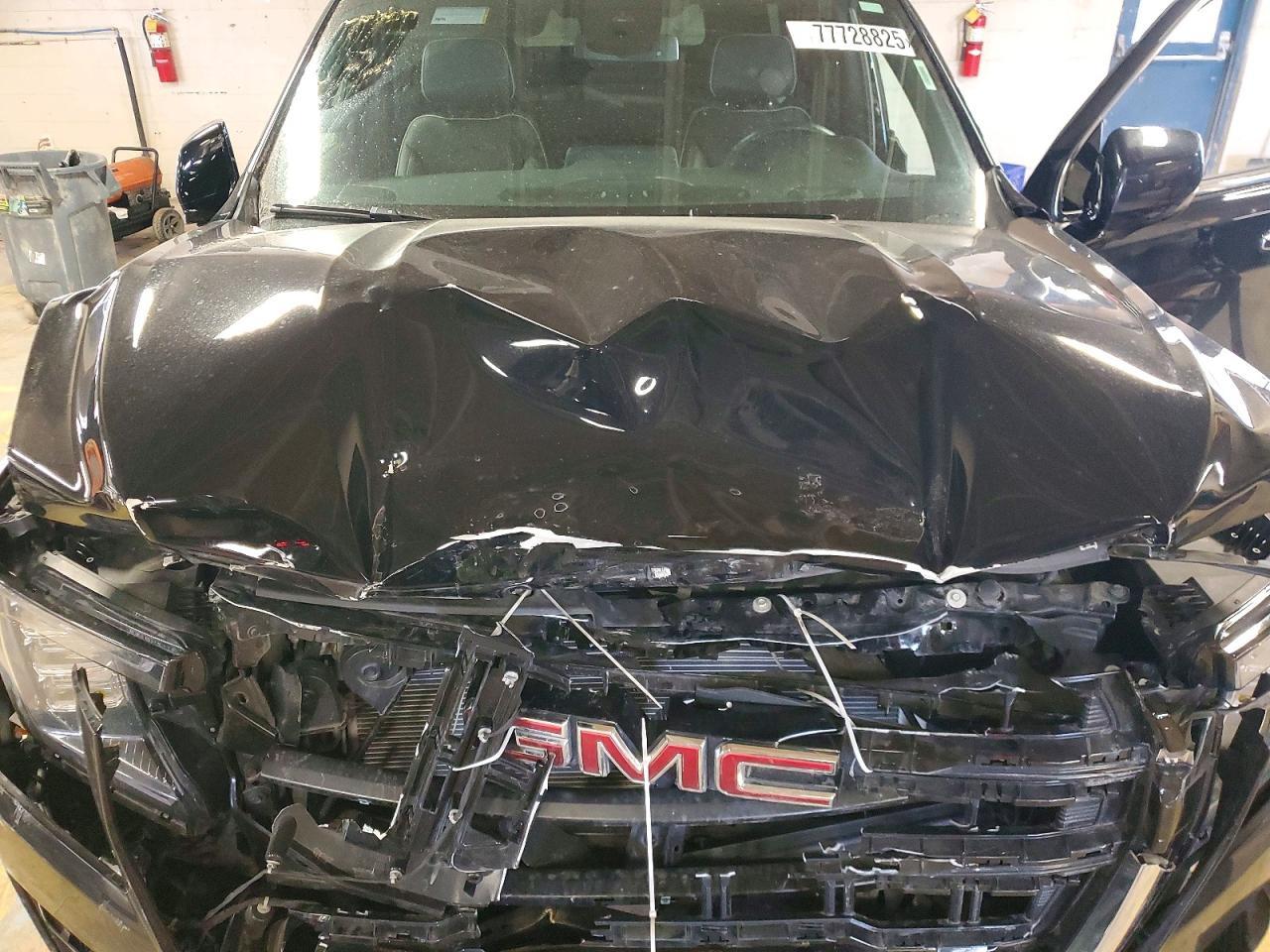 2024 GMC Yukon slt