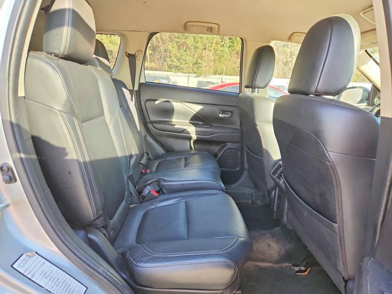 2020 Mitsubishi Outlander se