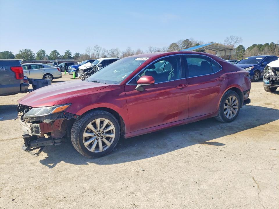 2020 Toyota Camry le