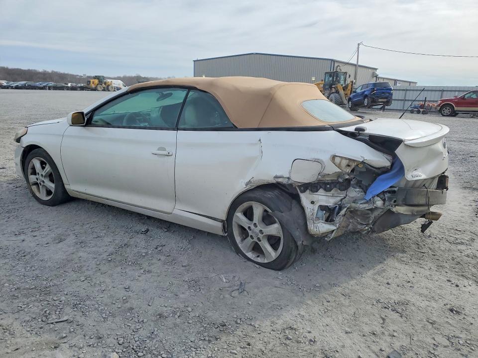 2005 Toyota Camry Solara sle V6