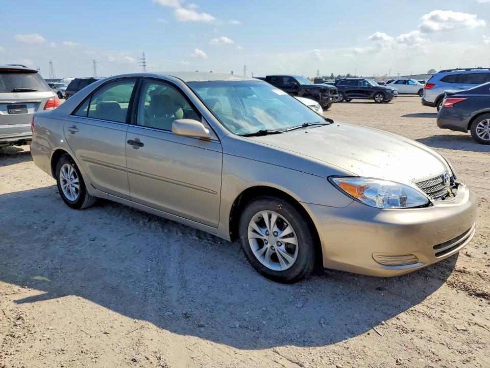2004 Toyota Camry le