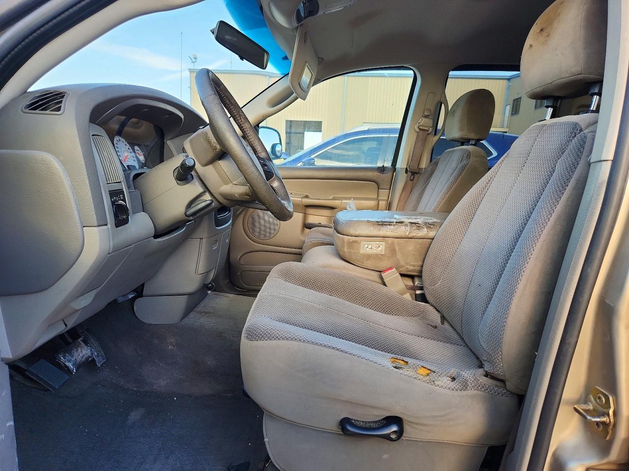 2005 Dodge RAM 1500 ST
