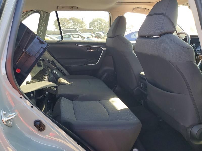 2022 Toyota Rav4 xle