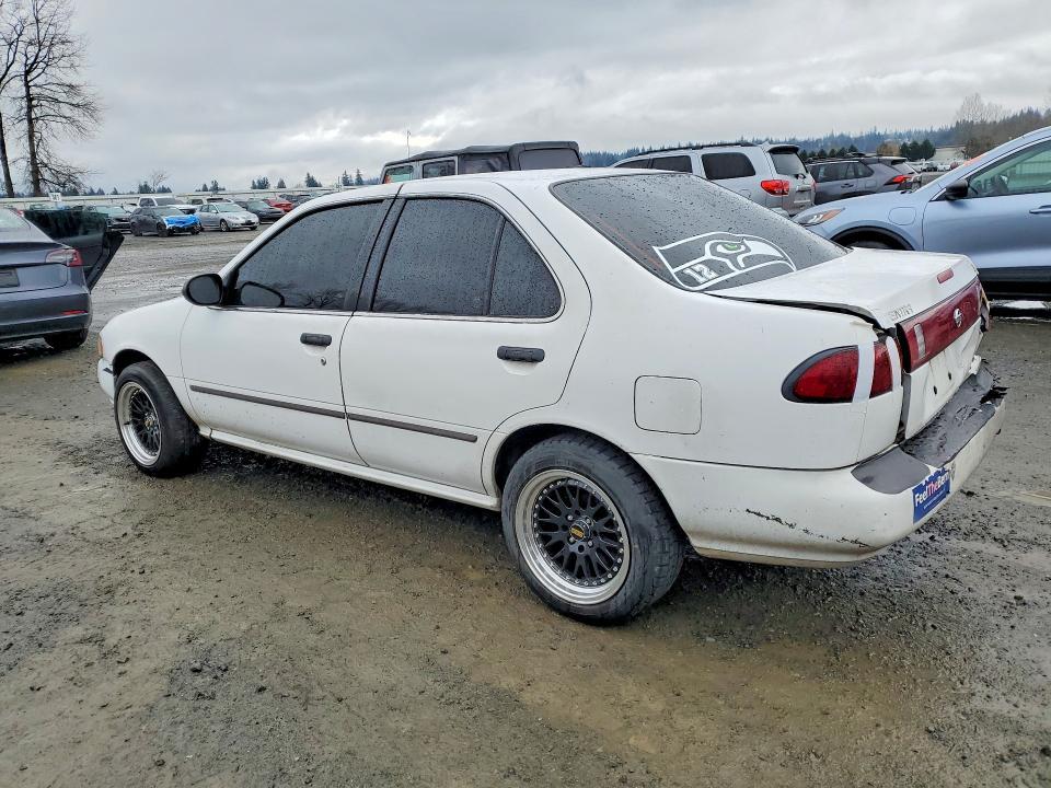 1997 Nissan Sentra Base