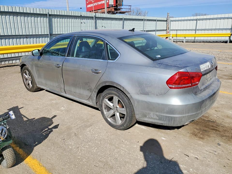 2013 Volkswagen Passat se