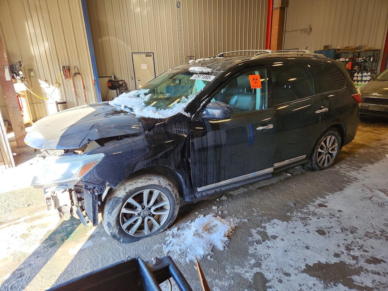 2013 Nissan Pathfinder s