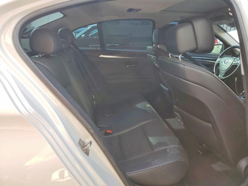 2013 BMW 528 i
