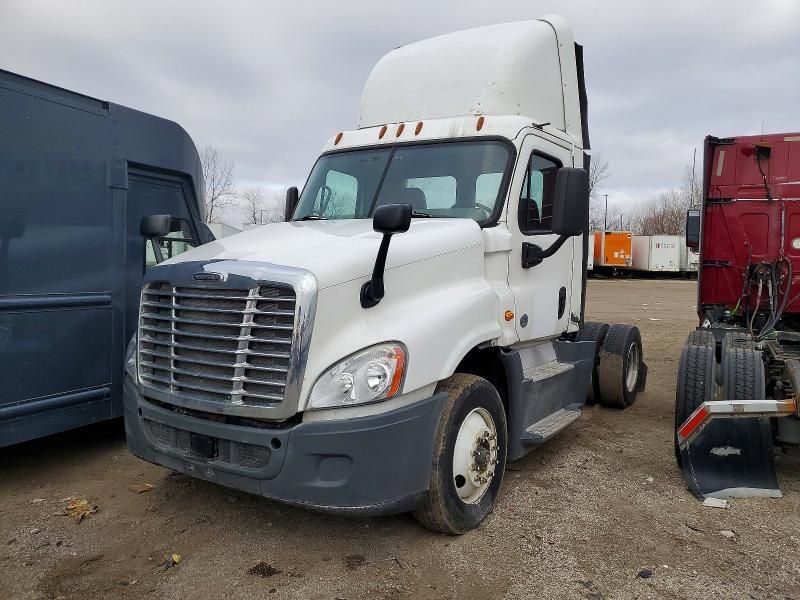 2016 Freightliner Cascadia 125