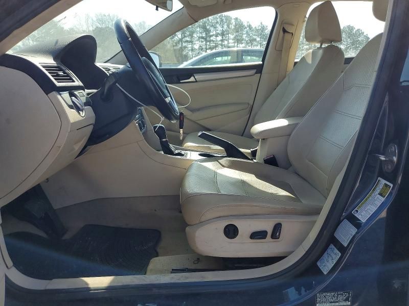 2015 Volkswagen Passat s