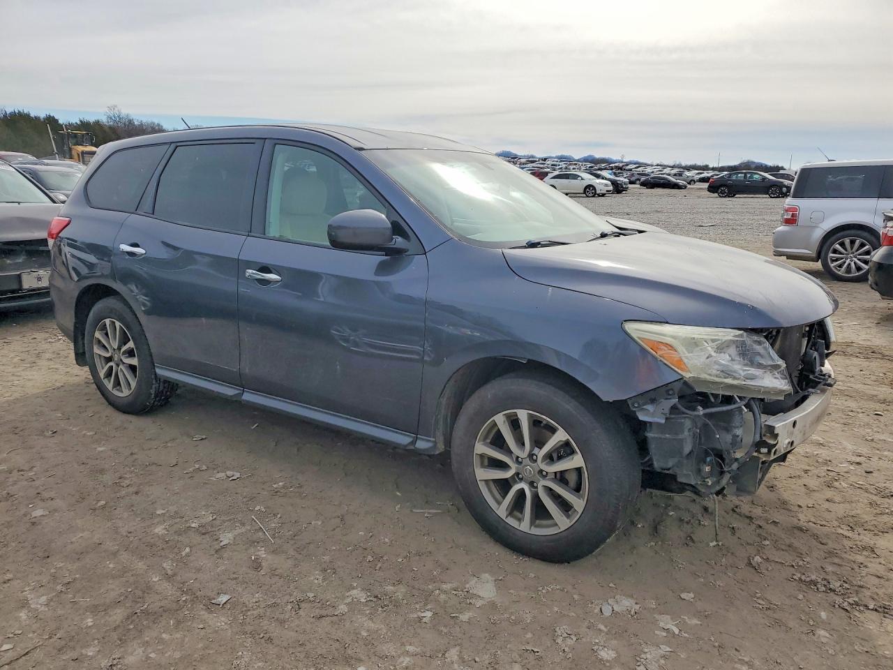 2014 Nissan Pathfinder s