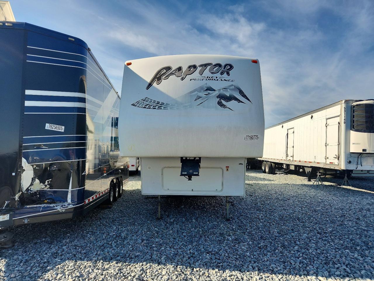 2006 Dutchmen 2000 Keystone Raptor Camper