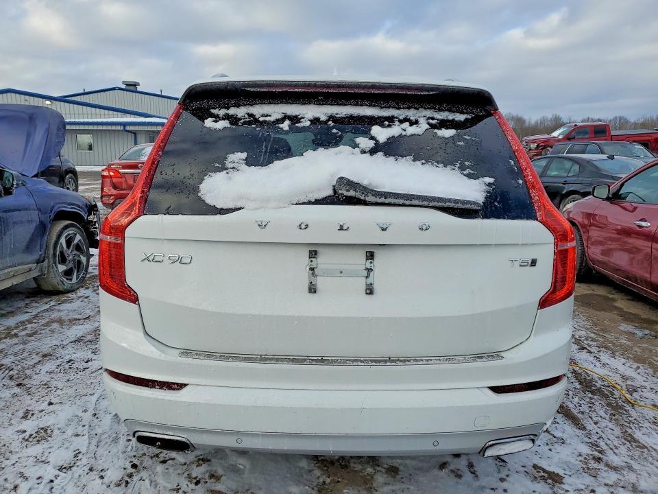 2021 Volvo Xc90 T5 Momentum