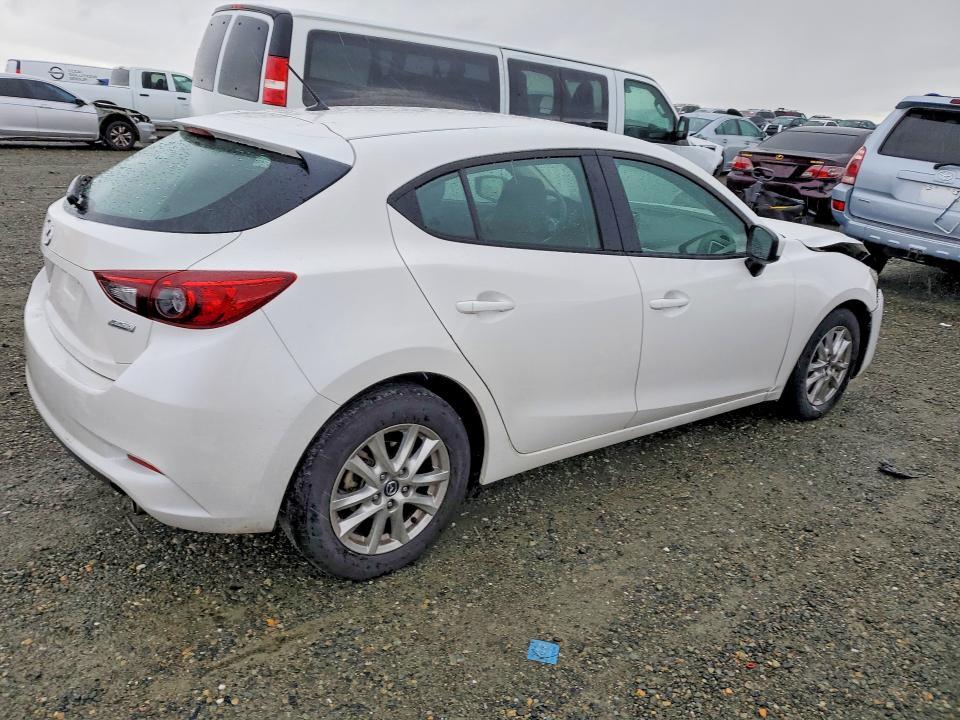2017 Mazda 3 Sport