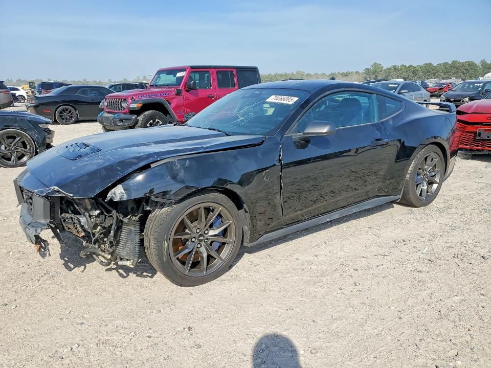 2025 Ford Mustang Dark Horse