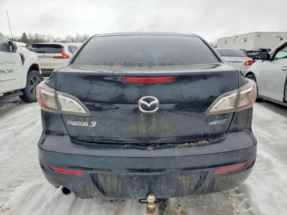 2013 Mazda 3 I