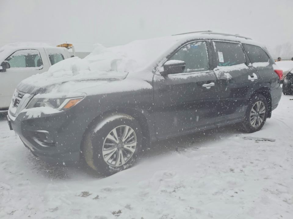 2017 Nissan Pathfinder s
