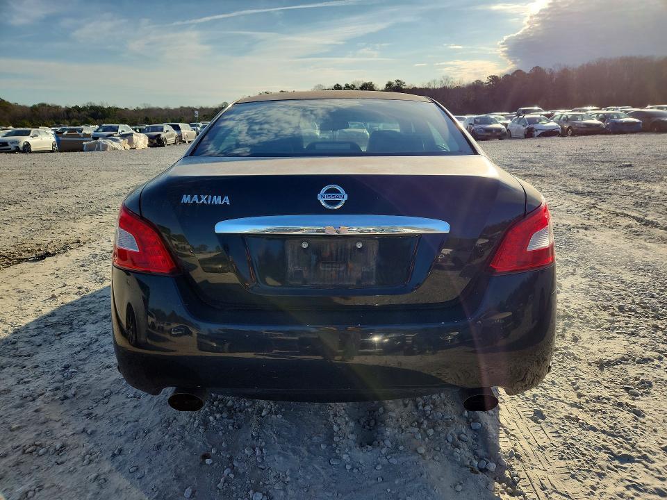2010 Nissan Maxima s