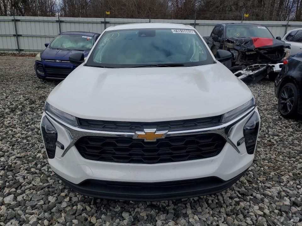 2025 Chevrolet Trax ls