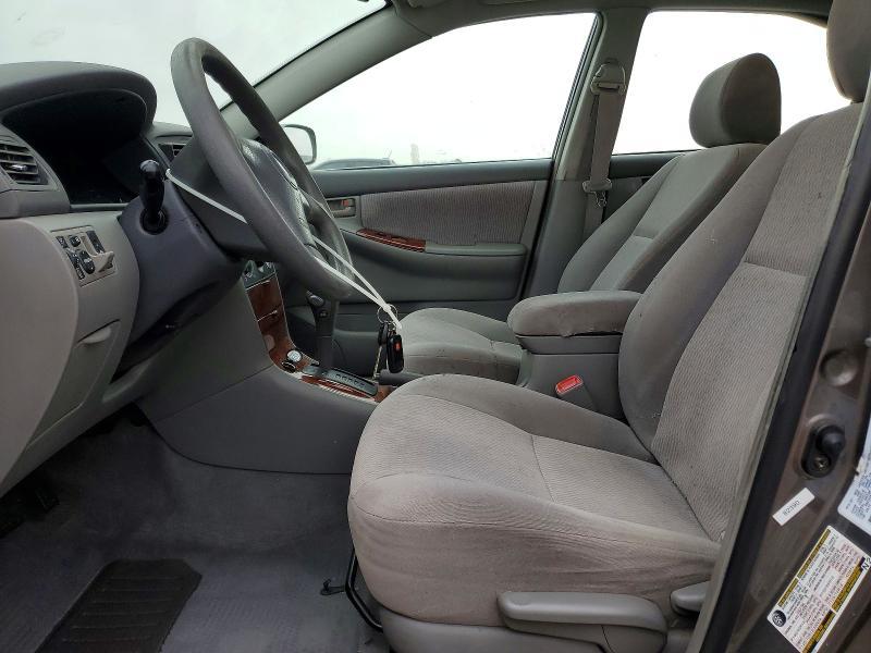 2005 Toyota Corolla le