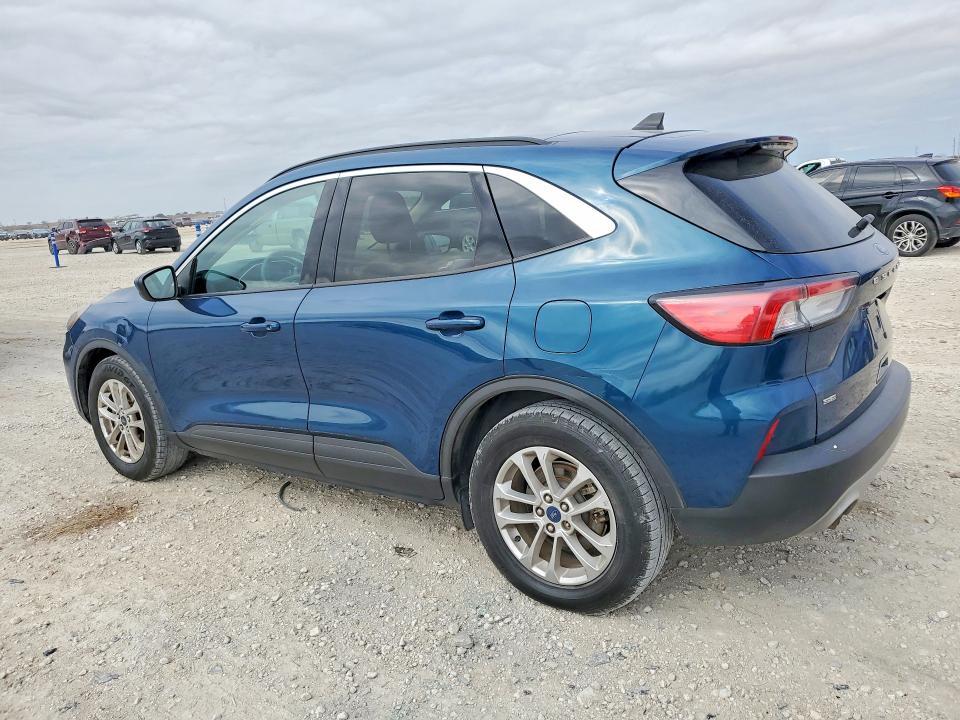 2020 Ford Escape se