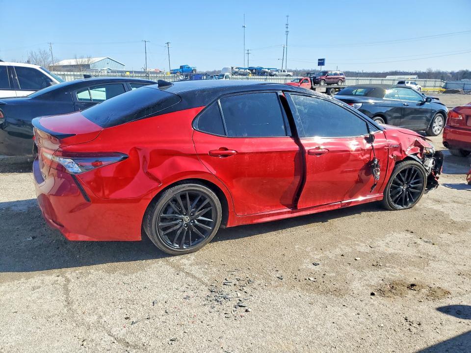 2021 Toyota Camry Hybrid xse