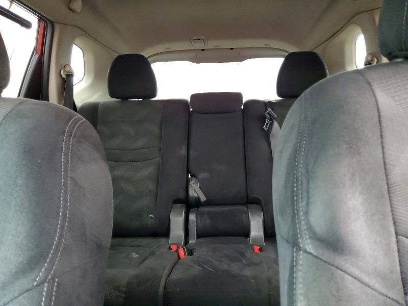 2015 Nissan Rogue sv