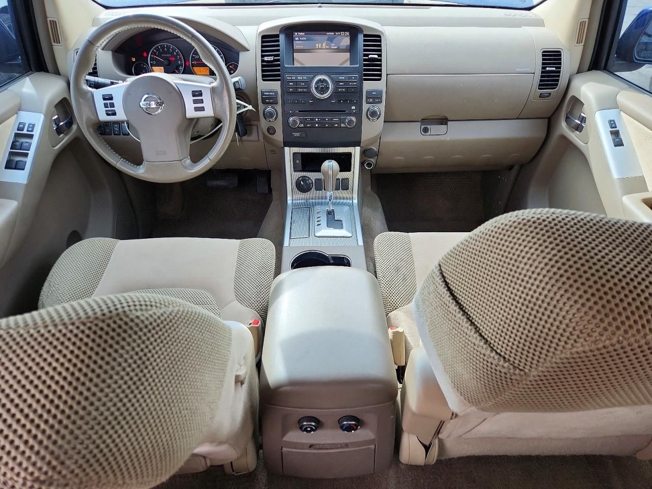 2011 Nissan Pathfinder s