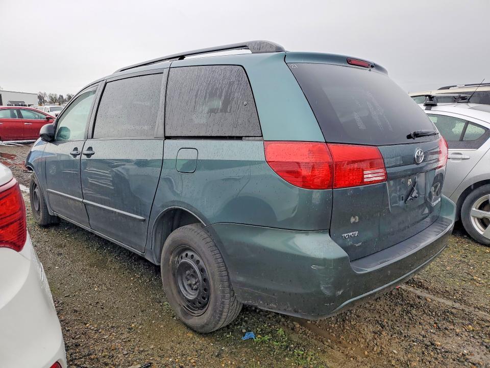 2004 Toyota Sienna ce