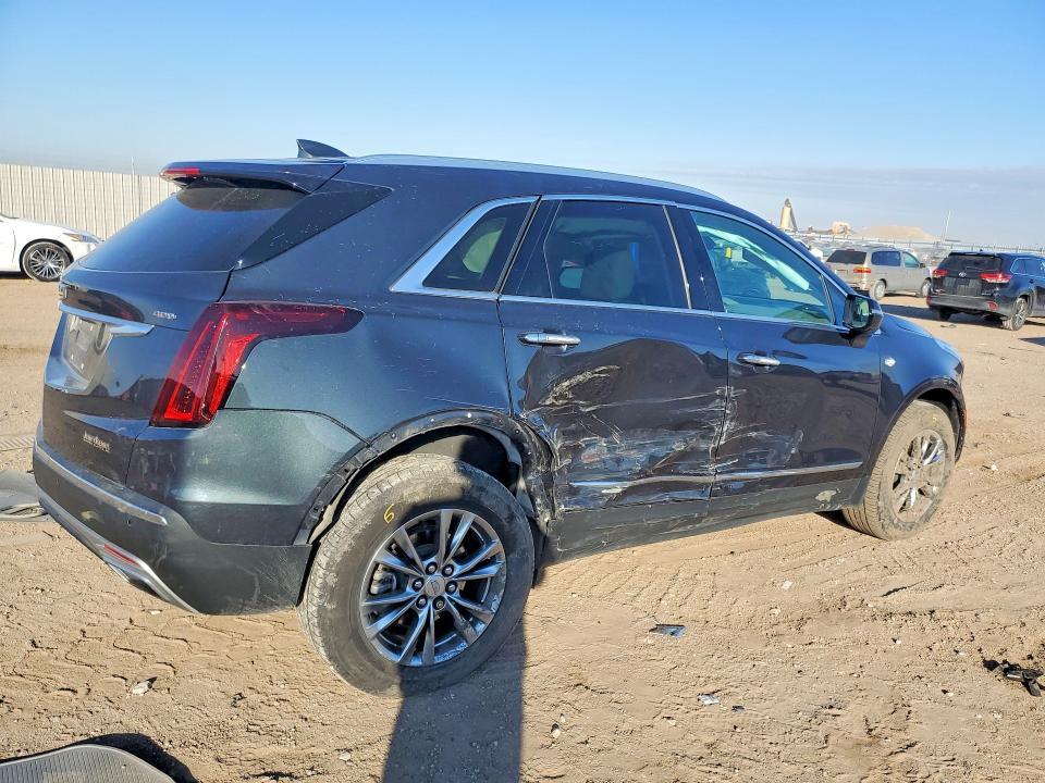 2021 Cadillac XT5 Premium Luxury