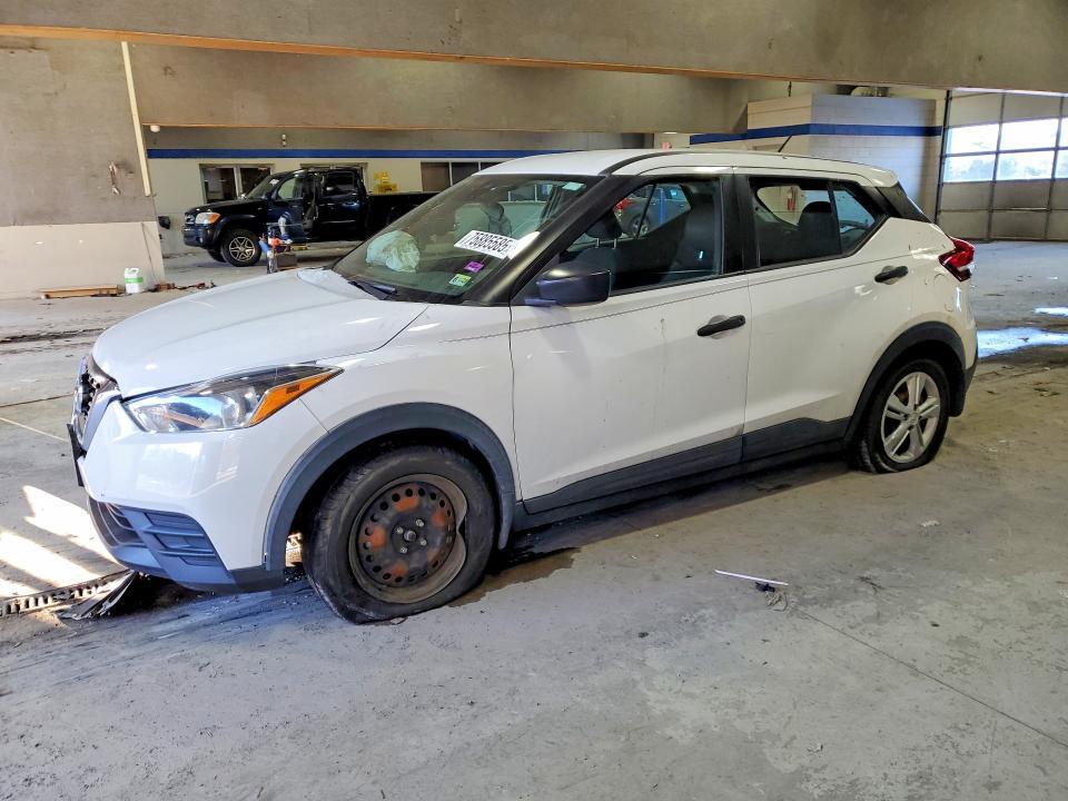 2020 Nissan Kicks s