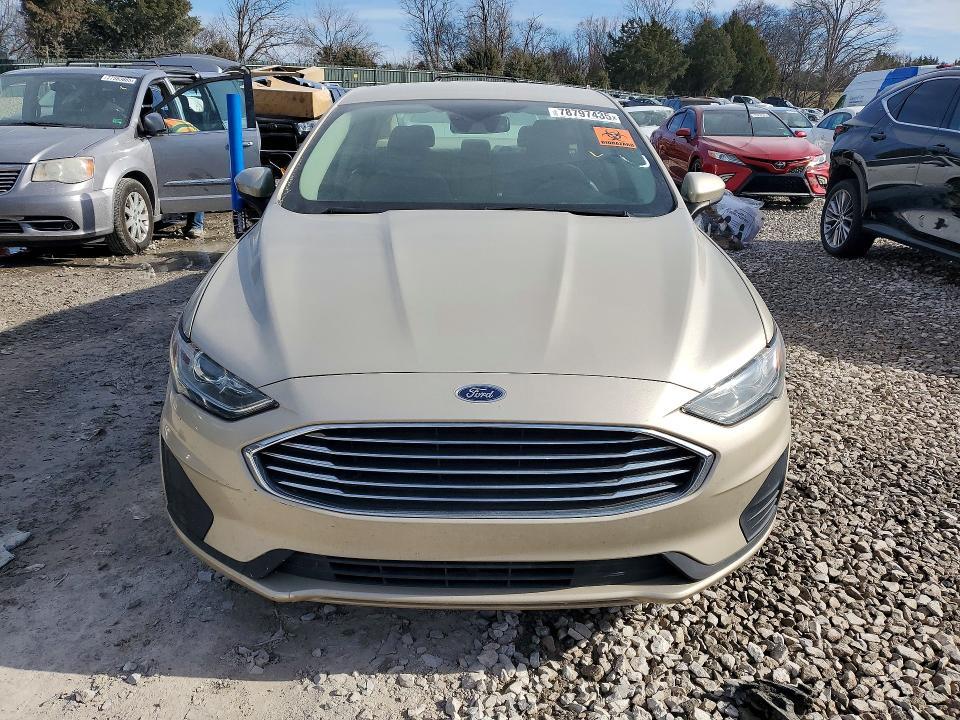 2019 Ford Fusion se