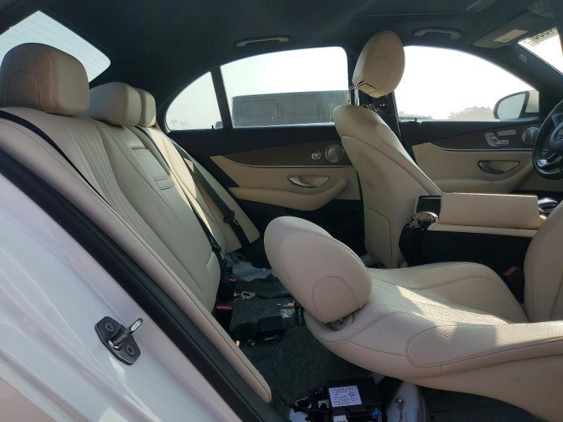 2017 Mercedes-Benz E 300