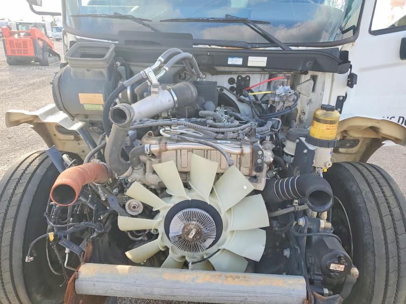 2021 Hino L6 box Truck