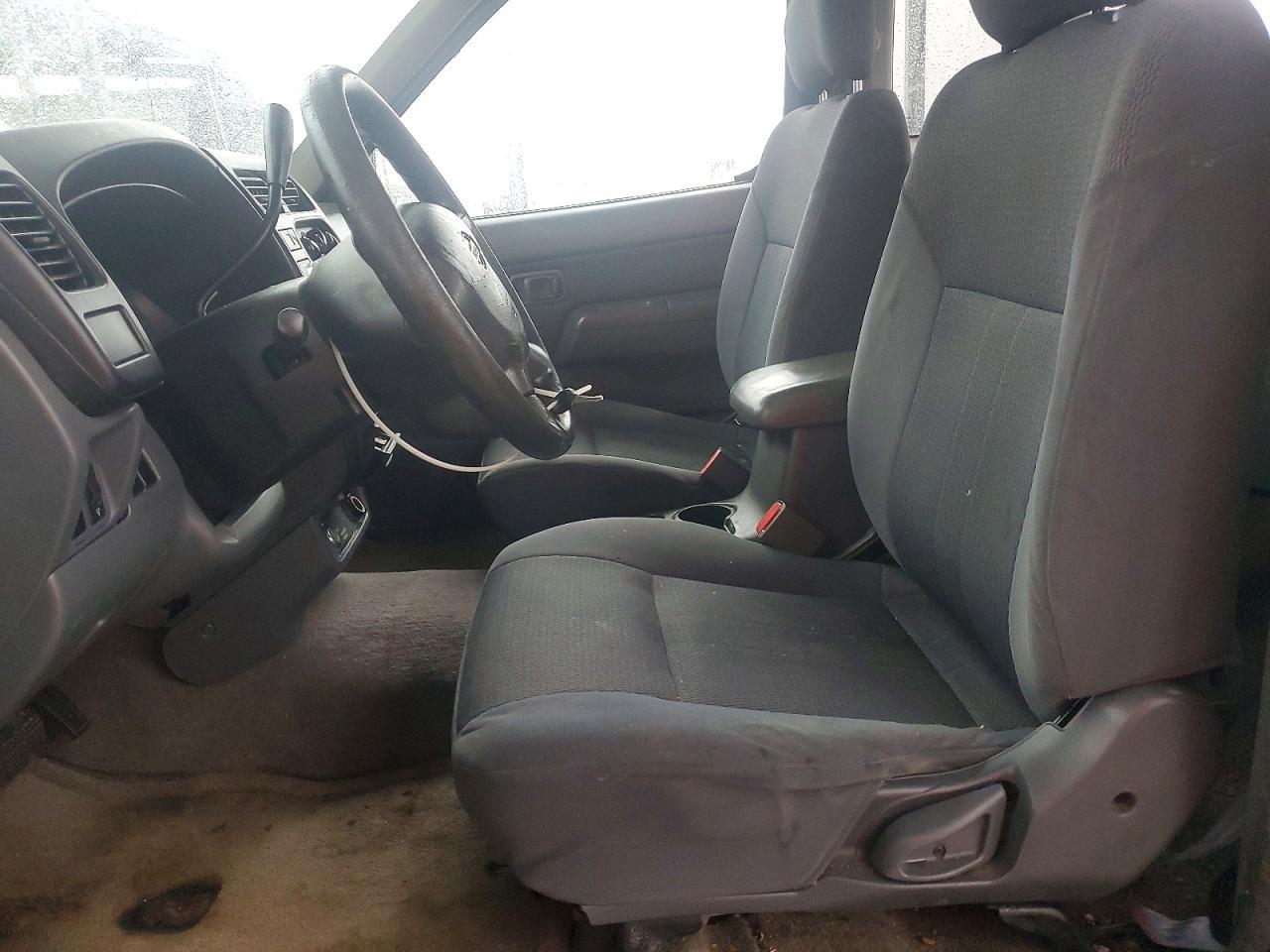 2001 Nissan Frontier King Cab XE