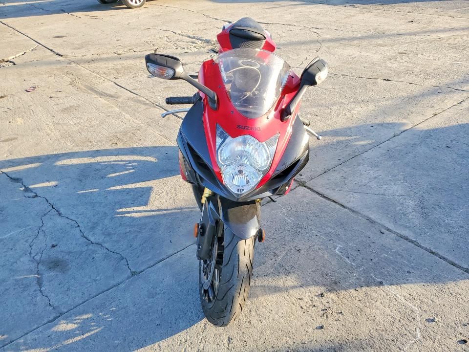 2014 Suzuki GSX-R750