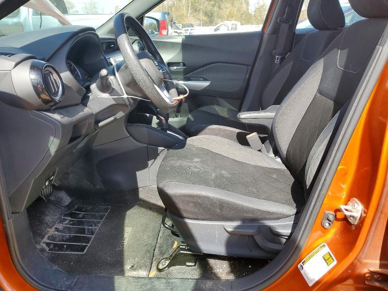 2019 Nissan Kicks s