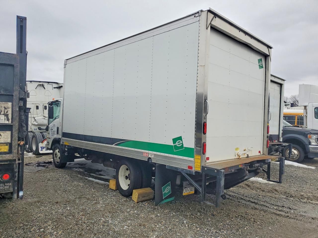 2023 Isuzu NPR HD BOX Truck