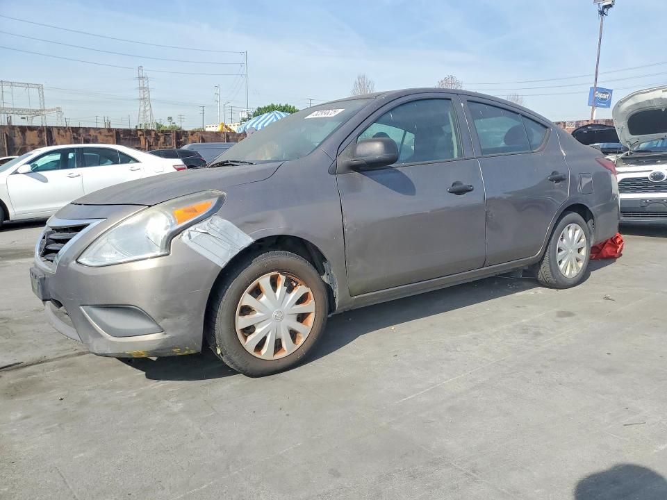 2015 Nissan Versa s